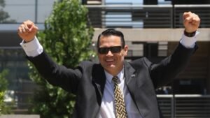 Recomendación profesional al perito balístico Héctor Casanova